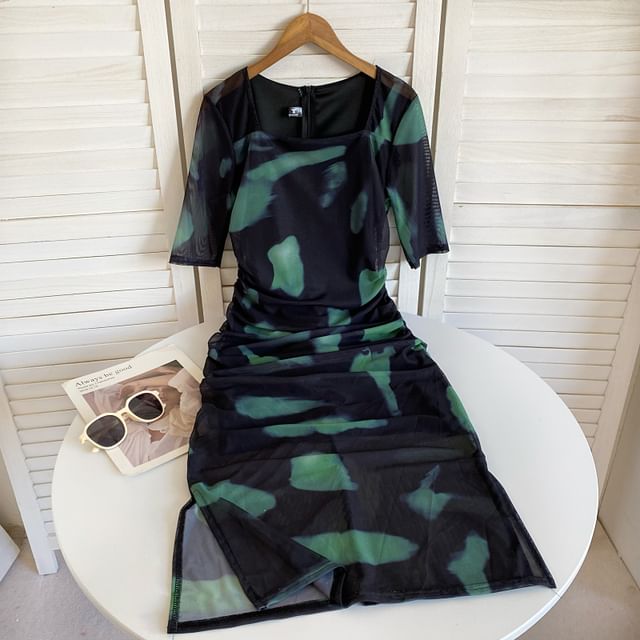 Short-Sleeve Square Neck Tie Dye Ruched Slit Midi Sheath Dress