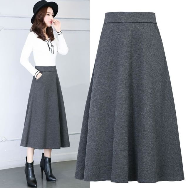 Versatile High-Rise A-Line Skirt
