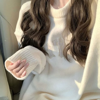 Pullover mit Rundhalsausschnitt und Schriftzug