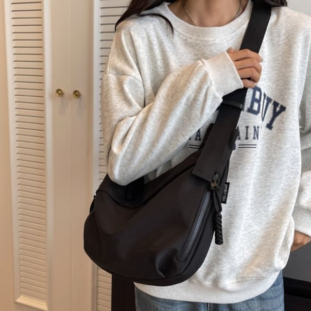 Plain Zip Crossbody Bag