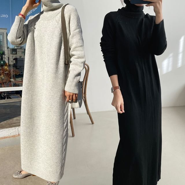 Long-Sleeve Turtleneck Knit Maxi Dress
