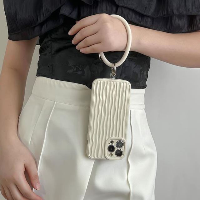 Case Charm Hoop Textured Phone