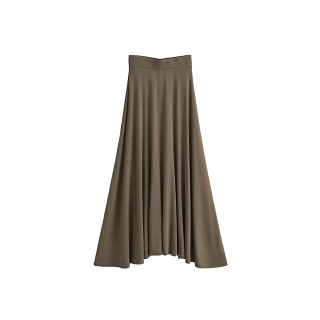 Crew Neck Long-Sleeve Tee Paired with High-Rise Solid Maxi A-Line Skirt