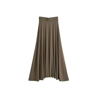 Crew Neck Long-Sleeve Tee Paired with High-Rise Solid Maxi A-Line Skirt