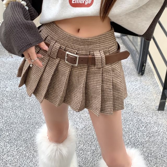 Mid-Rise Houndstooth Pleated Mini A-Line Skirt