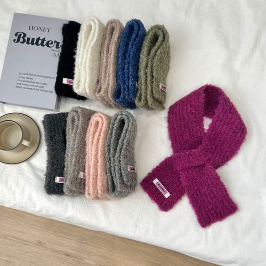 Criss Cross Knit Light Scarf