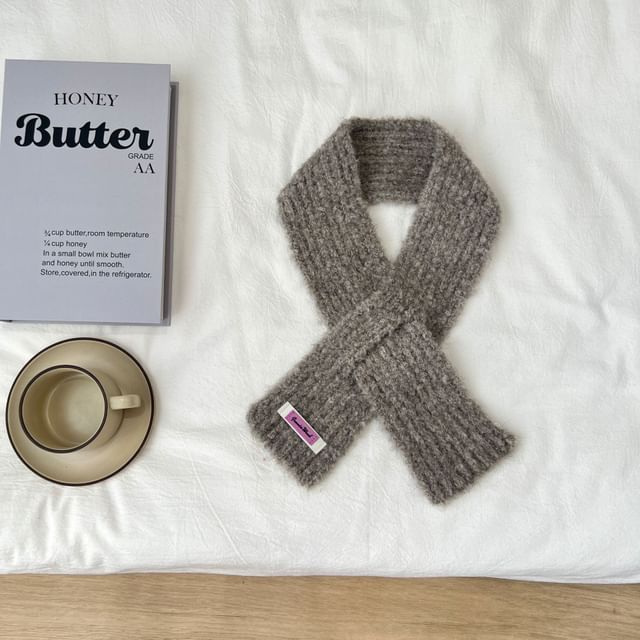 Criss Cross Knit Light Scarf