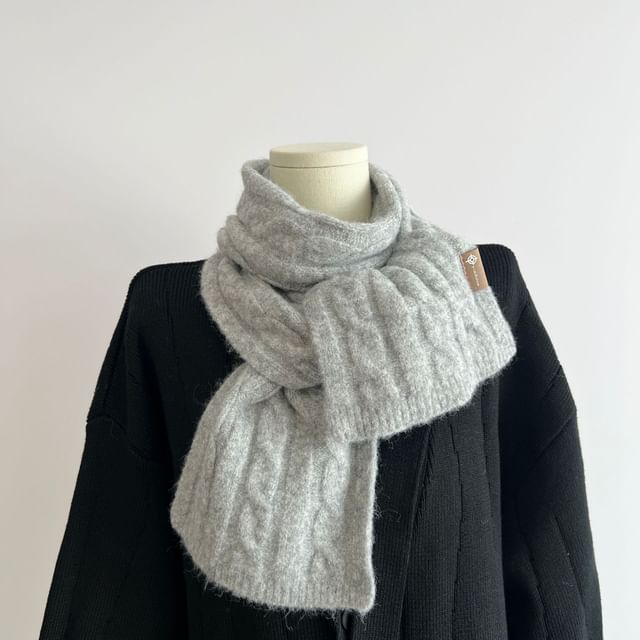 Plain Cable Knit Scarf