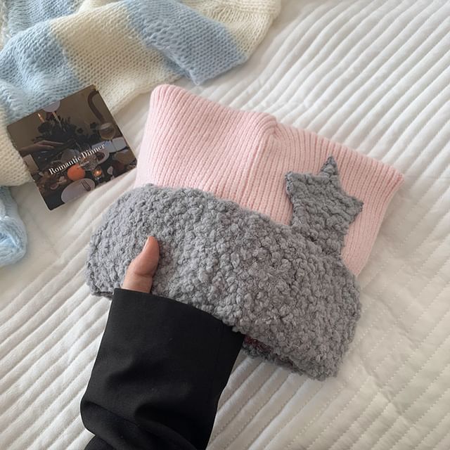 Star Patterned Cat Ear Panel Beanie