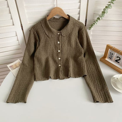 Langärmliges, schlichtes, gerafftes Hemd zum Zuknöpfen