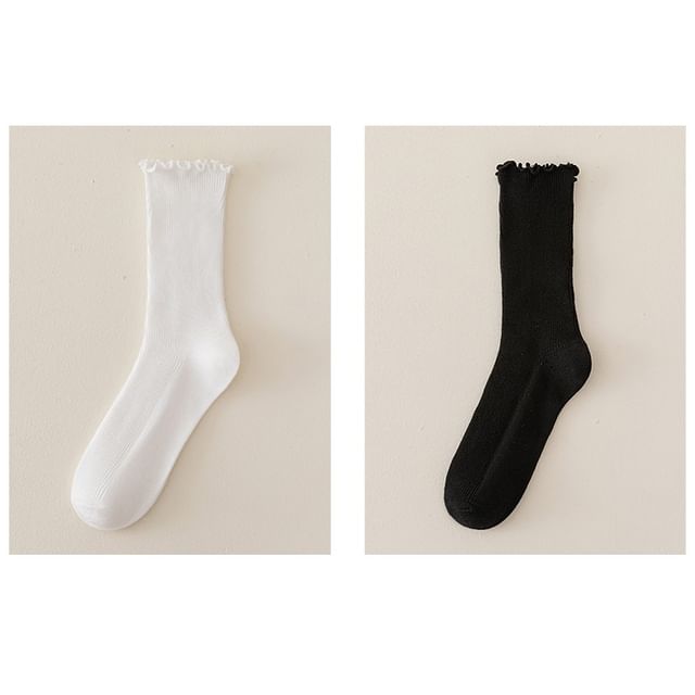 Set of 2 Paris: Plain Ribbed Ruffle Trim Socks