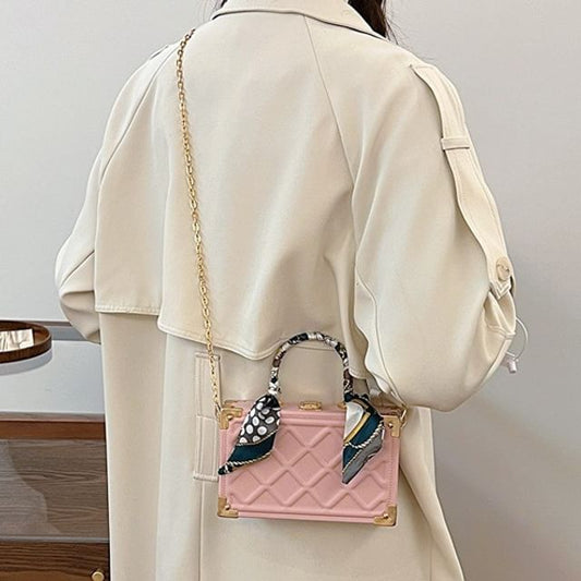 Chain Strap Crossbody Bag