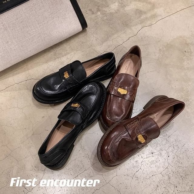 Leather Loafers Accent Faux Metal