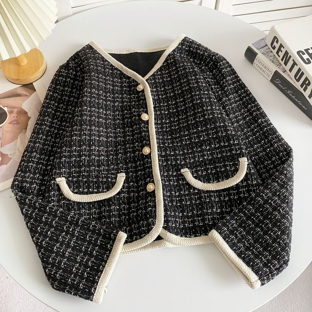 Veste courte boutonnée en tweed à col en V et fausses perles