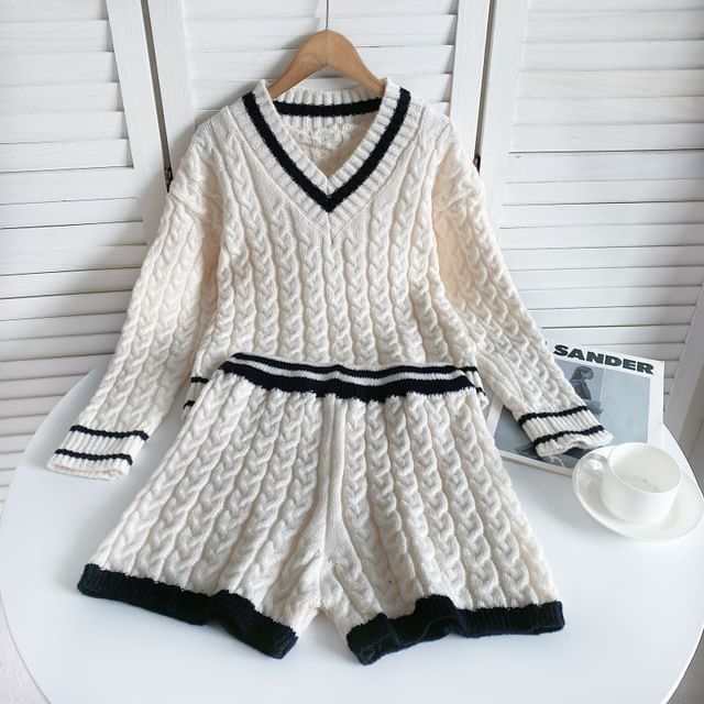 Set: V-Neck Contrast Trim Cable Knit Sweater + High Waist Wide Leg Shorts