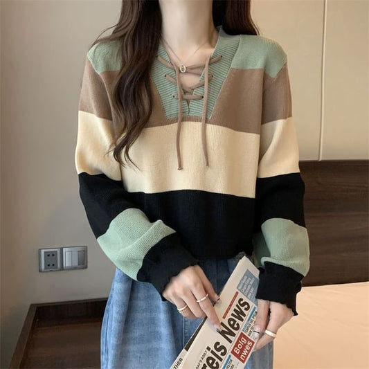 V-Neck Sweater Color Lace-Up Block