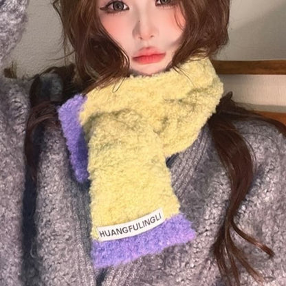 Applique Contrast Scarf Trim Label