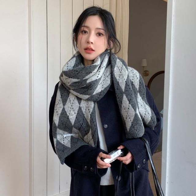 Scarf Argyle Knit