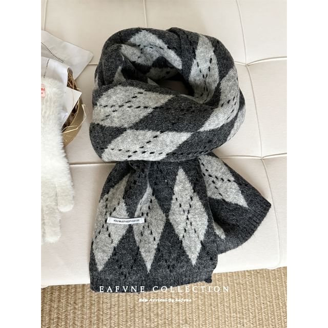 Scarf Argyle Knit