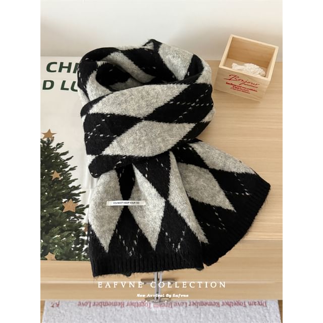 Scarf Argyle Knit