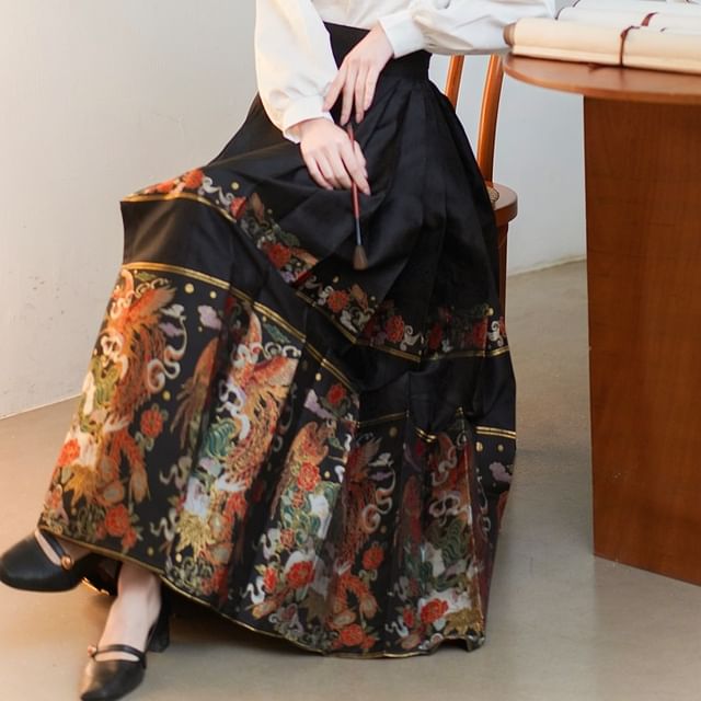 Mock Neck Plain Blouse / Mid Rise Hanfu Patterned Maxi A-Line Skirt / Necklace