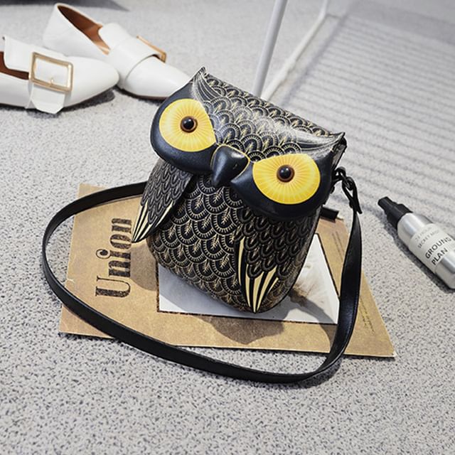 Owl Flap Crossbody Bag