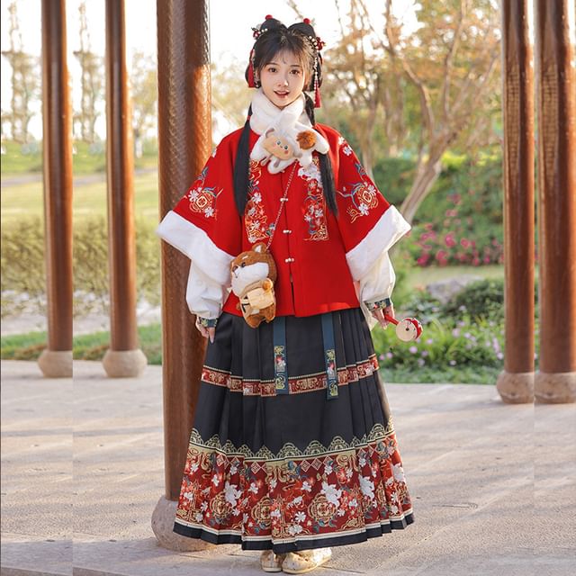 Flower Embroidered Hanfu Costume Set