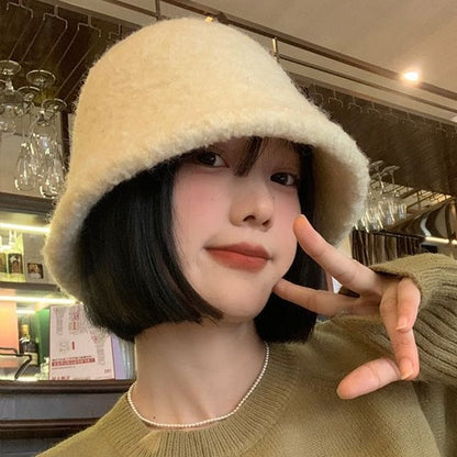 Plain Hat Wool Cloche