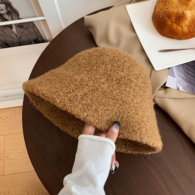 Plain Hat Wool Cloche