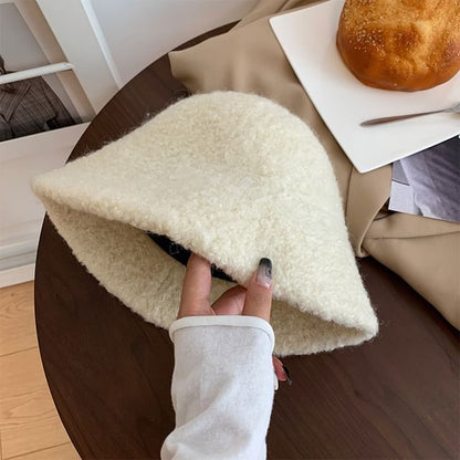 Plain Hat Wool Cloche