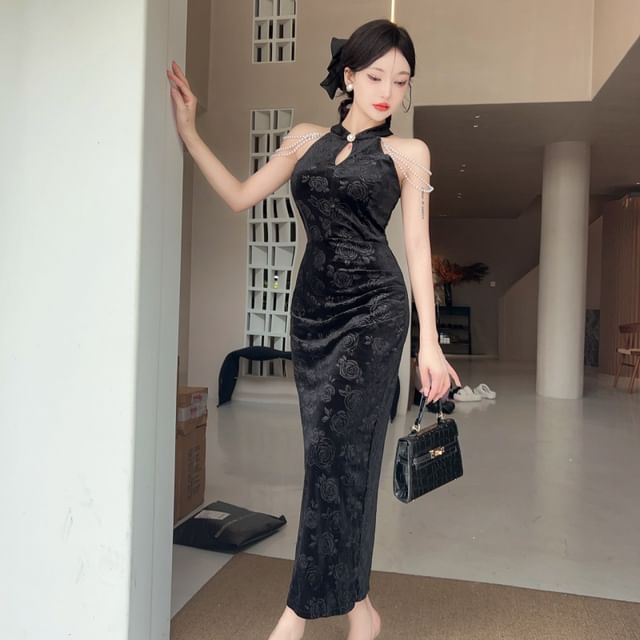 Halter Neck Stand Collar Floral Jacquard Cutout Slit Velvet Midi Sheath Qipao / Faux Pearl Layered Chain / Set