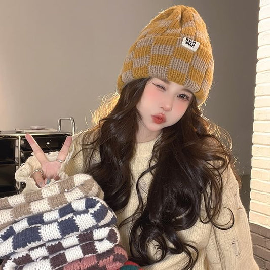 Lettering Applique Checker Knit Beanie