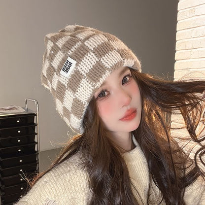 Lettering Applique Checker Knit Beanie
