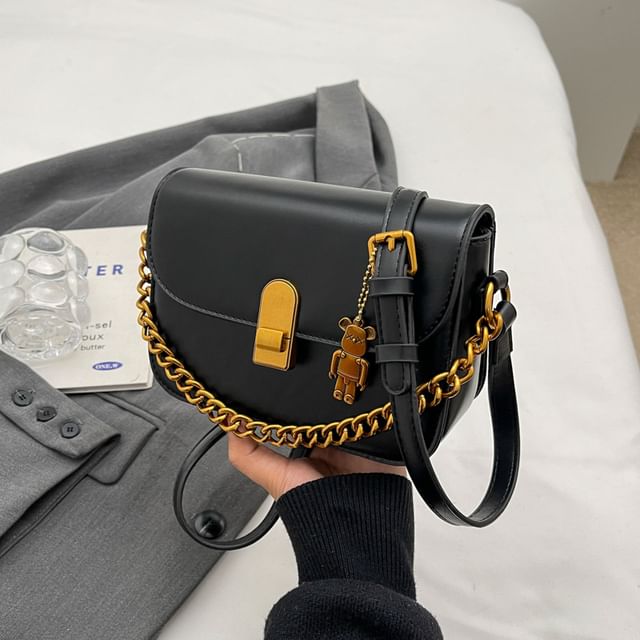 Chained Flap Crossbody Bag