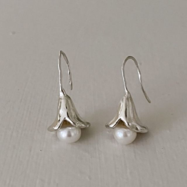 Faux Pearl Drop Earring