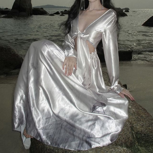 Long-Sleeve Cutout Maxi V-Neck Dress A-Line