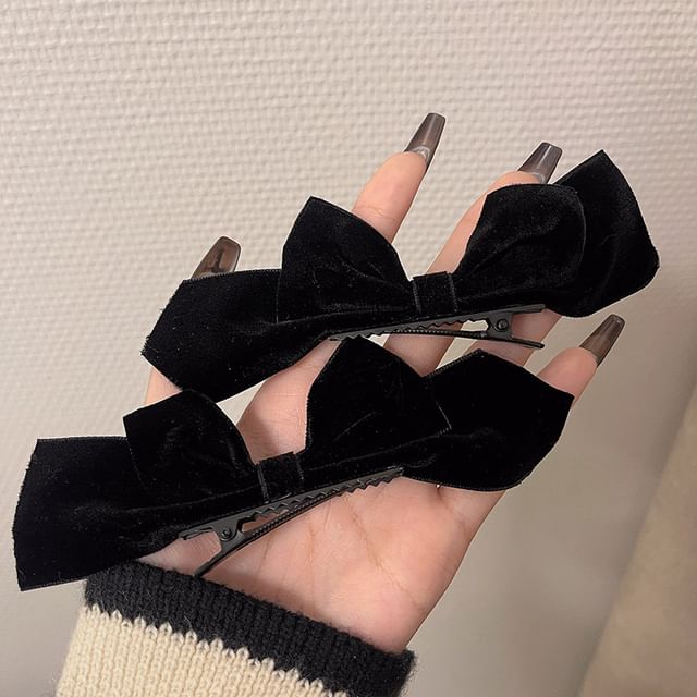 Set of 2: Bow Velvet Hair Clip