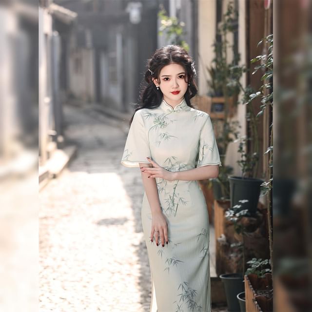 Short-Sleeve Patterned Print Midi Sheath Qipao