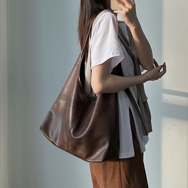 Sac fourre-tout / pochette / ensemble en similicuir