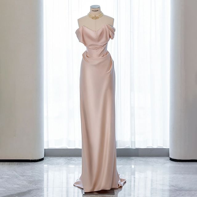 Sheath Off-Shoulder Evening Plain Gown
