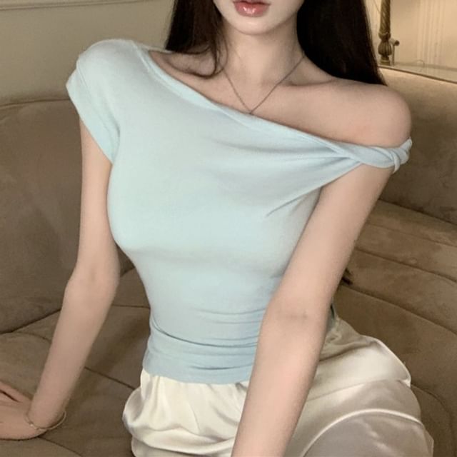 Cap-Sleeve Cold Shoulder Plain T-Shirt