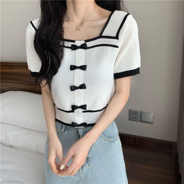 Short-Sleeve Square Neck Bow Knit Top