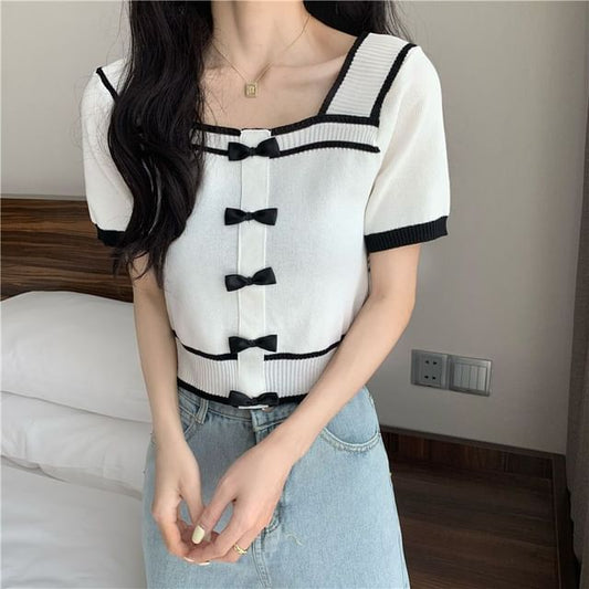 Short-Sleeve Square Neck Bow Knit Top