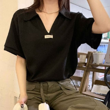 Short-Sleeve V-Neck Applique Drawstring Hem Polo Shirt