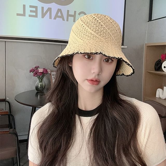 Contrast Trim Woven Bucket Hat