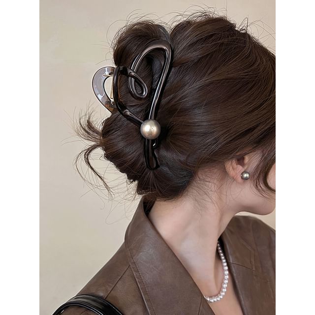 Faux Pearl Heart Hair Claw