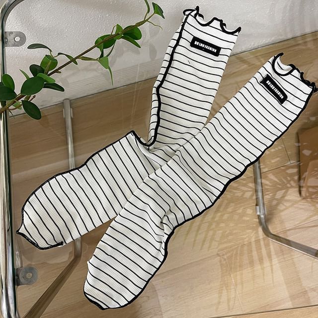 Striped Applique Lettuce Edge Socks