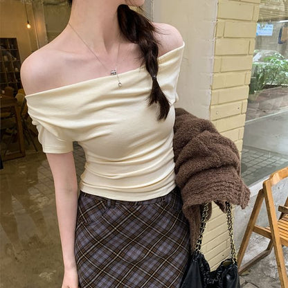 Tee Off-Shoulder Short-Sleeve Ruched Crop Plain