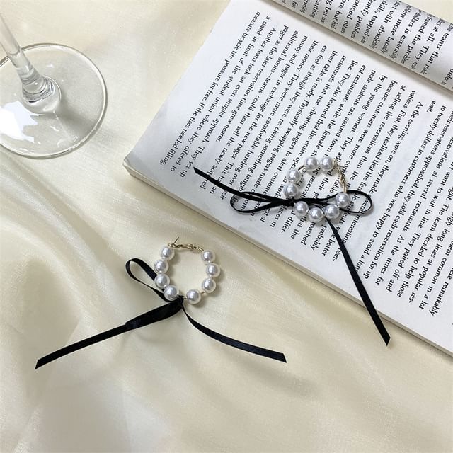 Faux Pearl Bow Choker / Hoop Earring