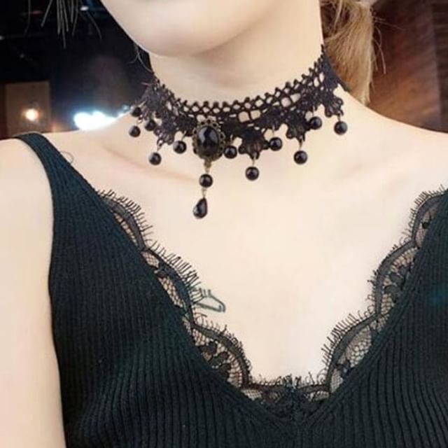 Faux Crystal Lace Necklace